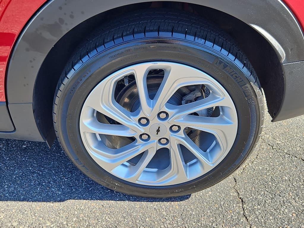 2023 Chevrolet Bolt EUV view 26