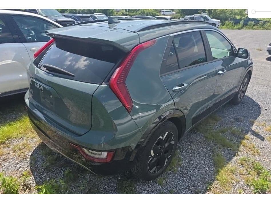 2024 Kia Niro EV view 3