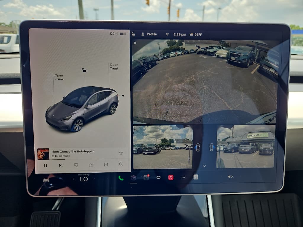 2021 Tesla Model Y view 12