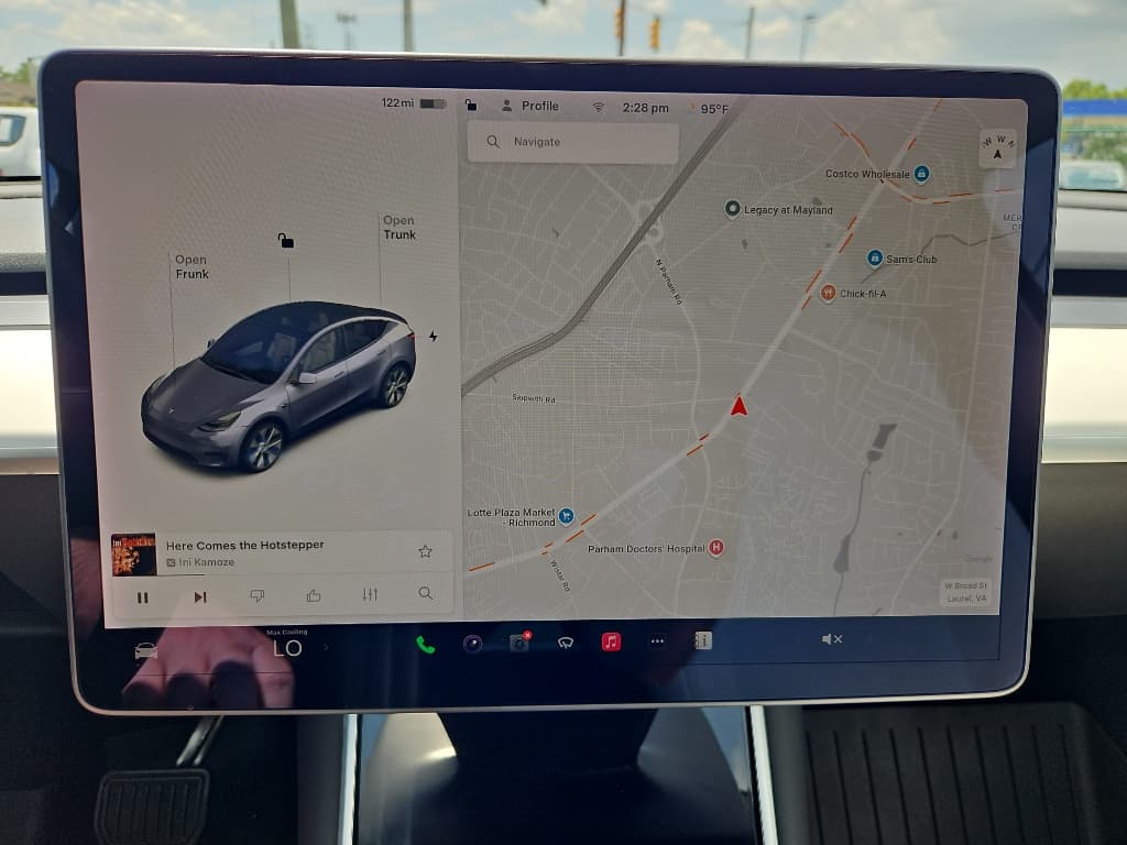 2021 Tesla Model Y view 10