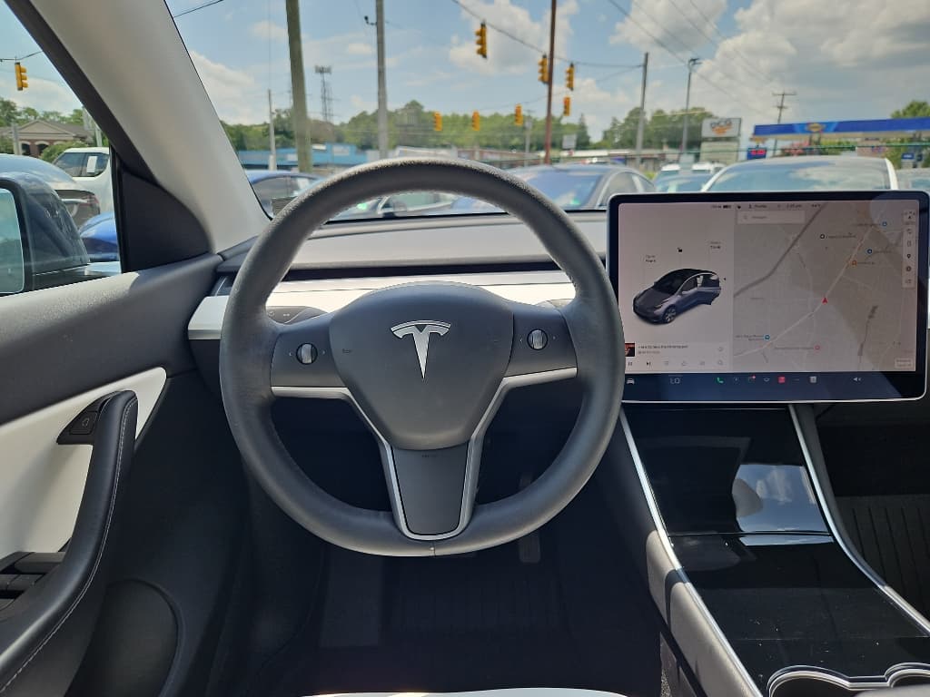 2021 Tesla Model Y view 8