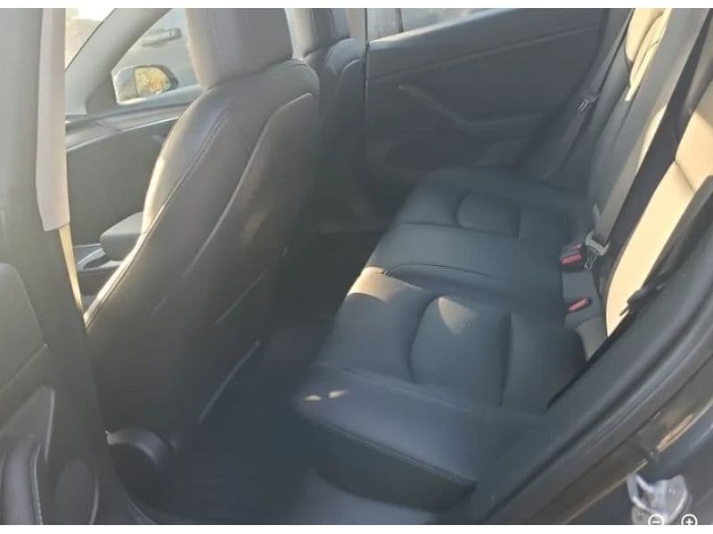 2022 Tesla Model 3 view 3