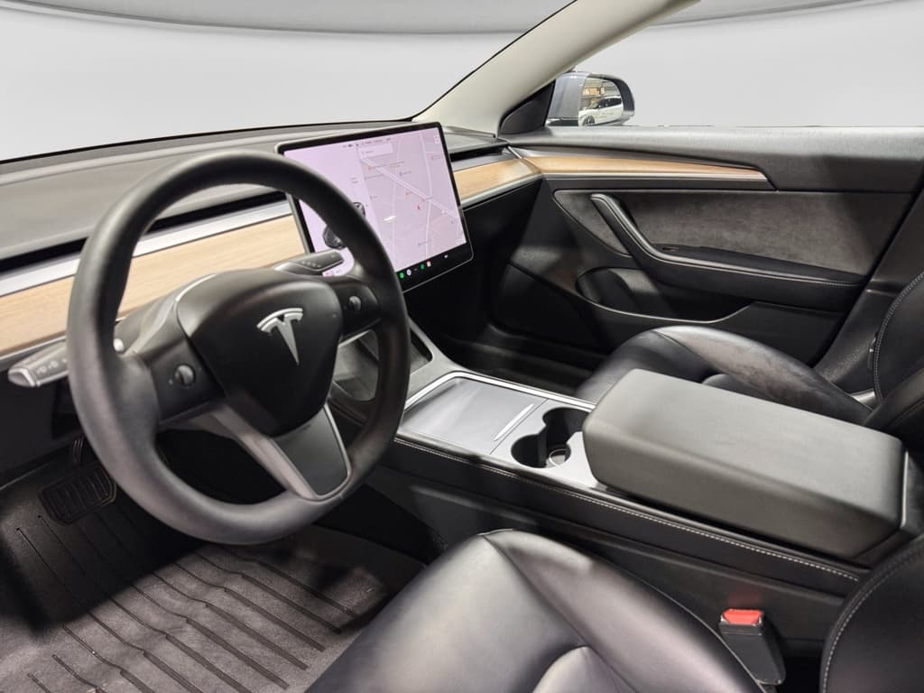 2022 Tesla Model 3 view 18