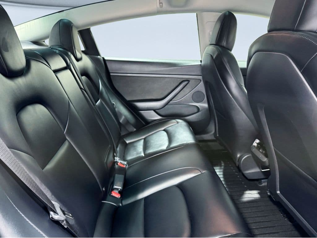 2022 Tesla Model 3 view 22
