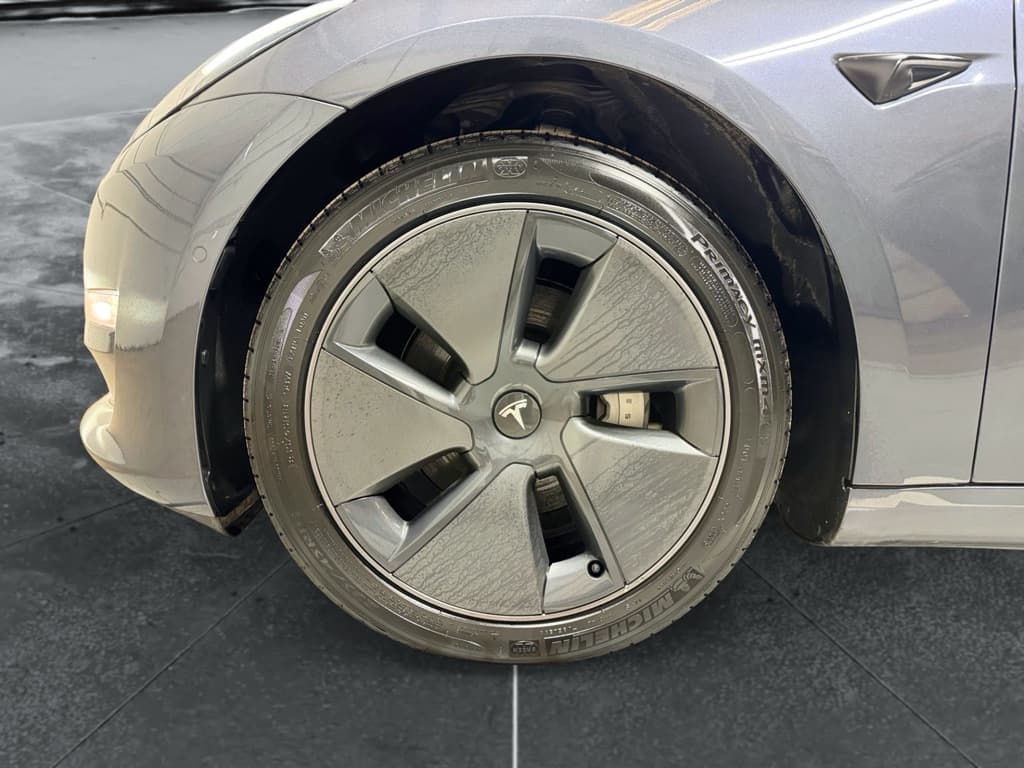 2022 Tesla Model 3 view 31
