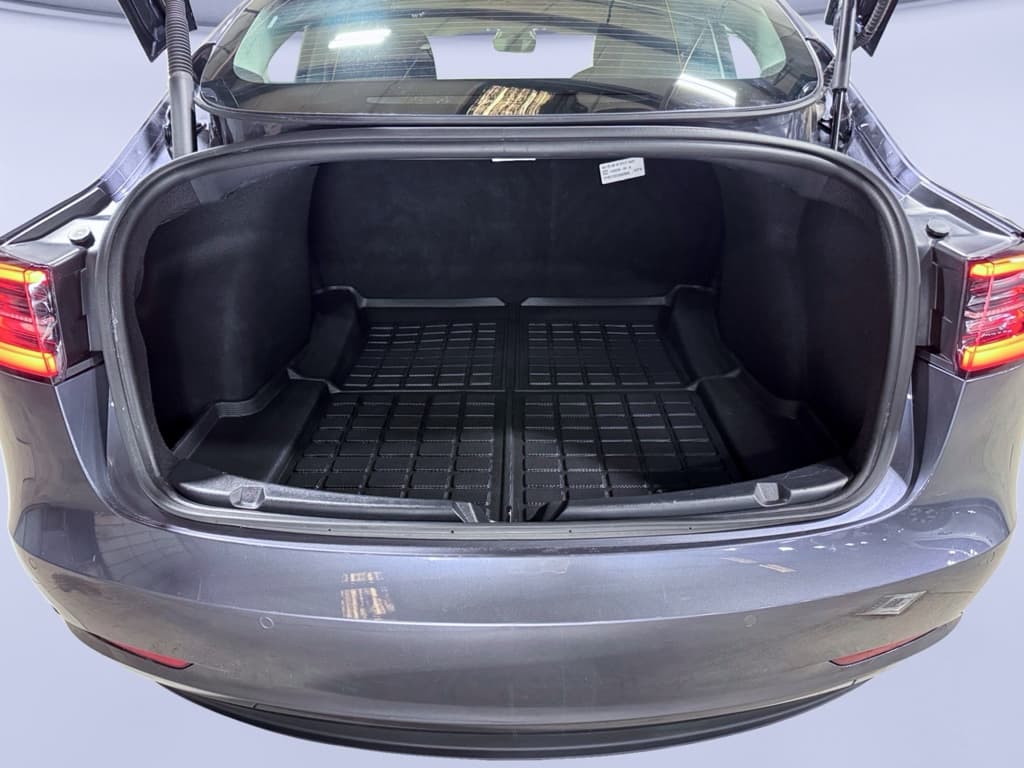 2022 Tesla Model 3 view 27