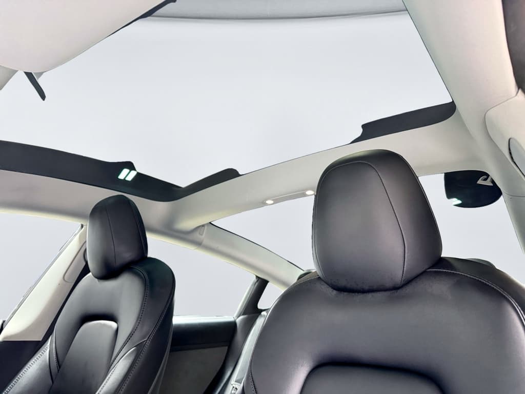 2022 Tesla Model 3 view 24