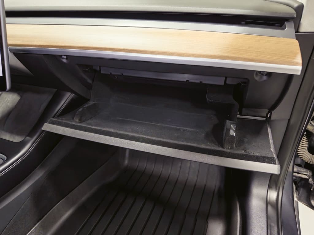 2022 Tesla Model 3 view 20