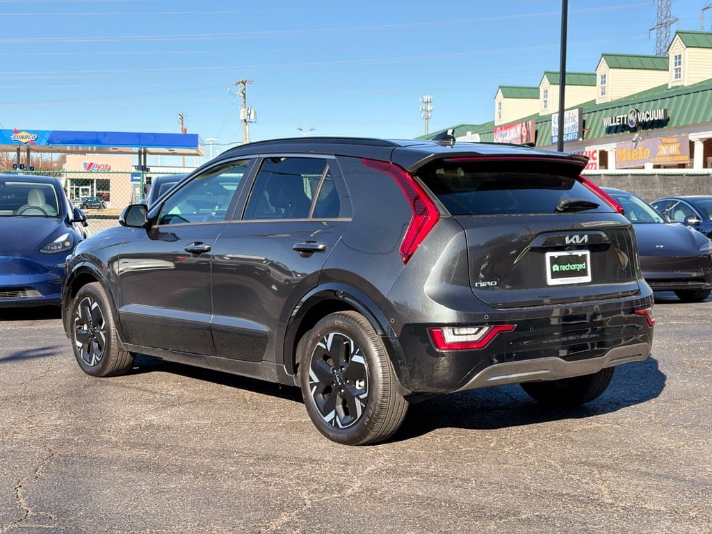 2024 Kia Niro EV view 2