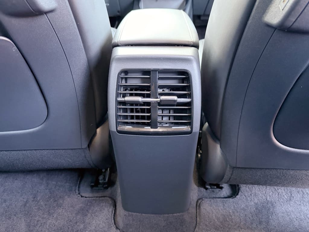 2024 Kia Niro EV view 23