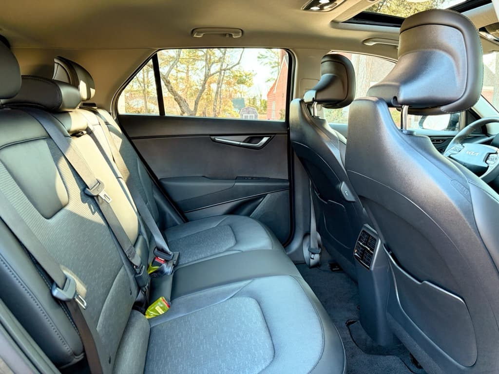 2024 Kia Niro EV view 24