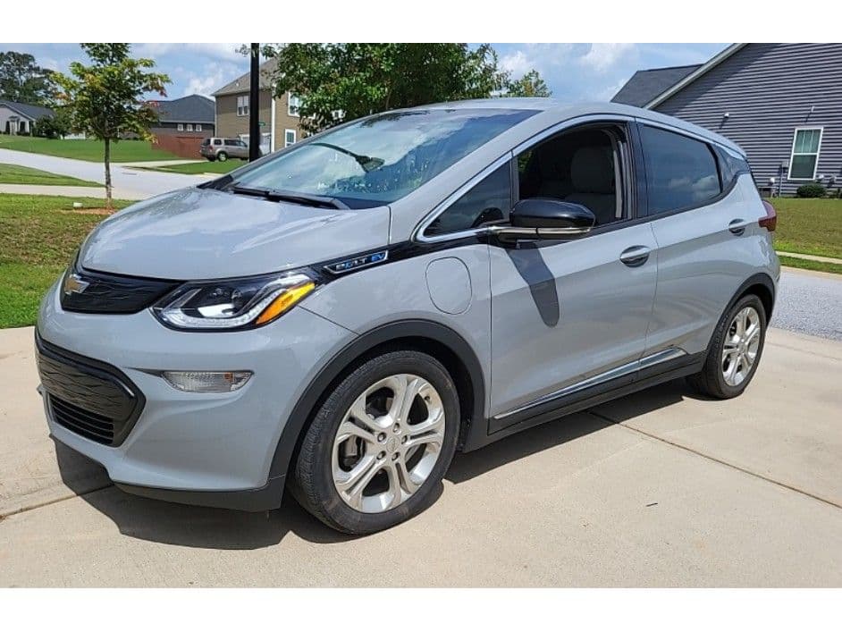 2021 Chevrolet Bolt EV view 1