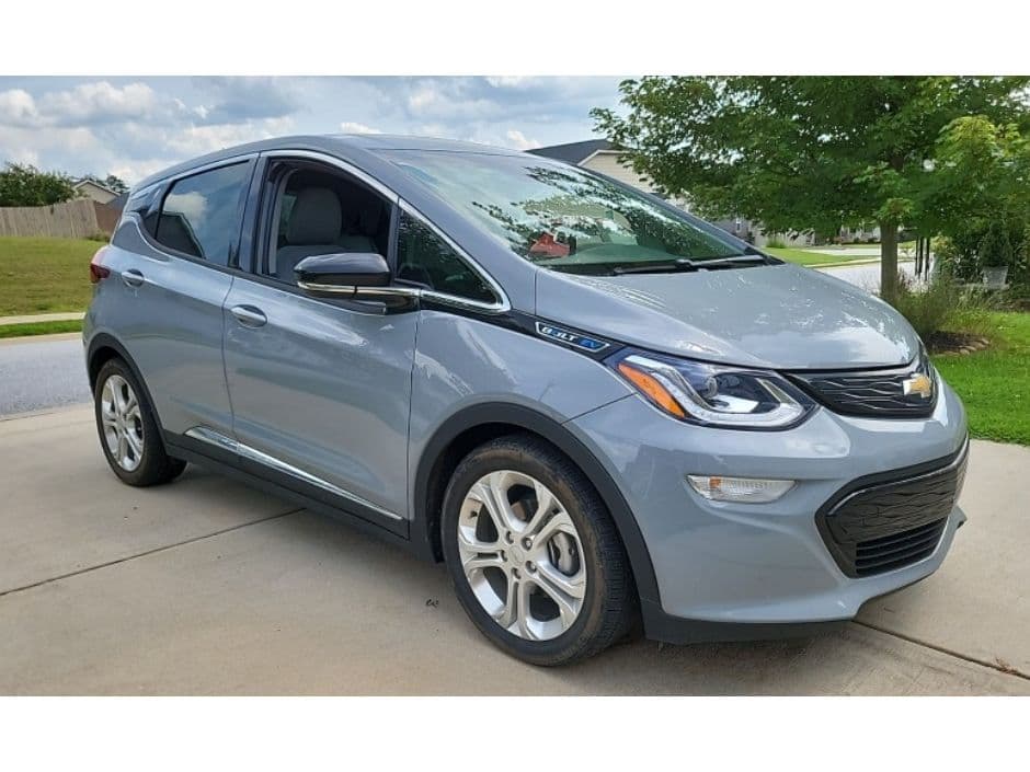 2021 Chevrolet Bolt EV view 2