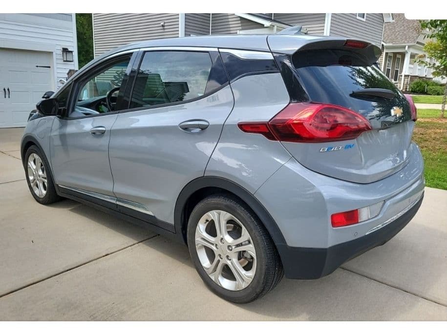 2021 Chevrolet Bolt EV view 4