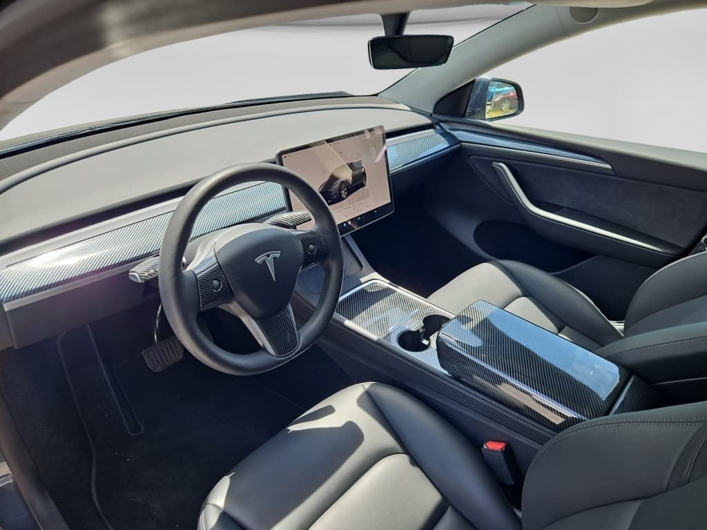 2023 Tesla Model Y view 15