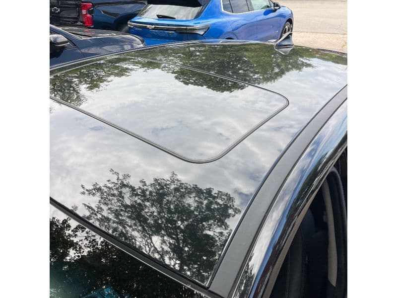 2021 Hyundai Kona EV view 5