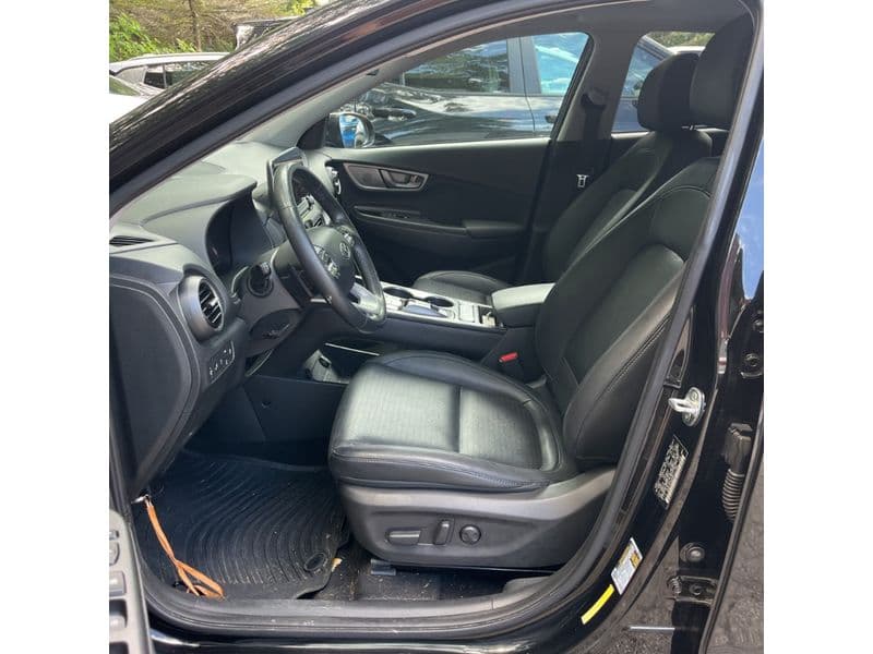 2021 Hyundai Kona EV view 6