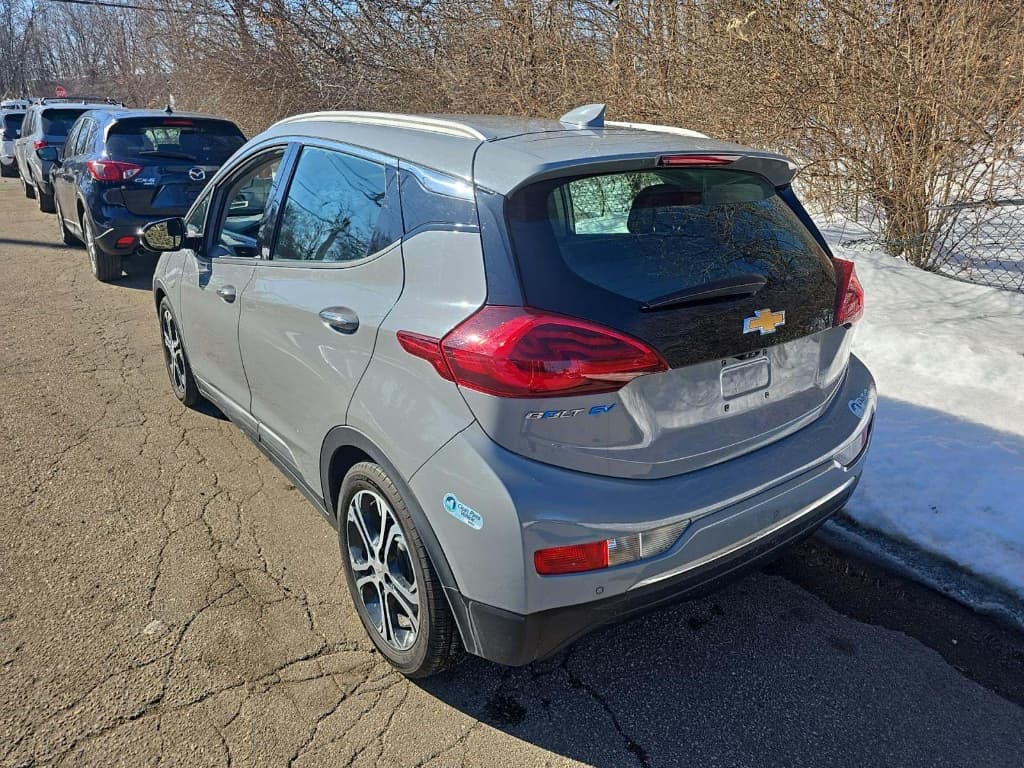 2019 Chevrolet Bolt EV view 2