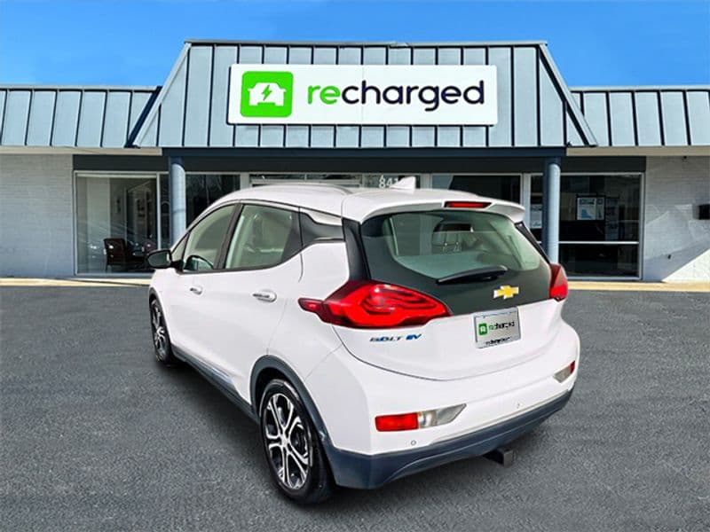 2019 Chevrolet Bolt EV view 6