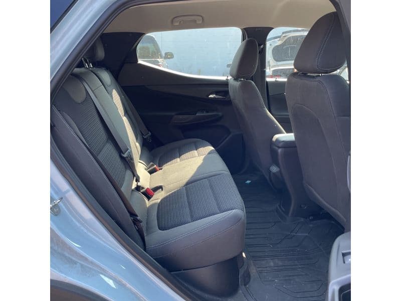 2023 Chevrolet Bolt EUV view 6