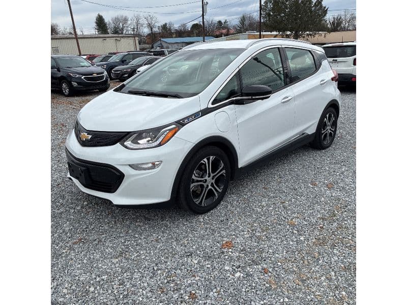 2021 Chevrolet Bolt EV view 1