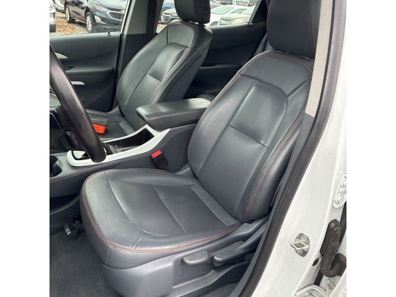 2021 Chevrolet Bolt EV view 5