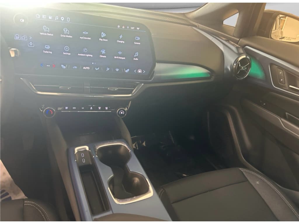 2026 Chevrolet Equinox EV view 5