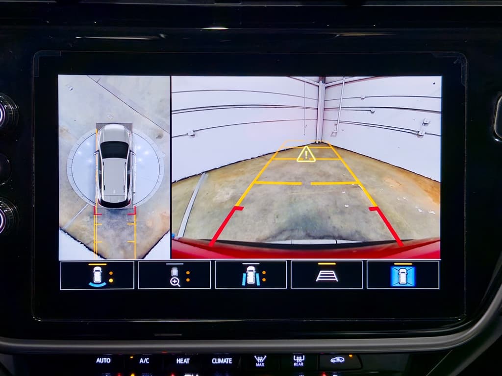 2023 Chevrolet Bolt EUV view 14