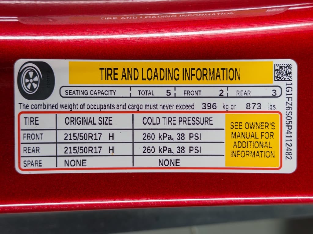 2023 Chevrolet Bolt EUV view 28