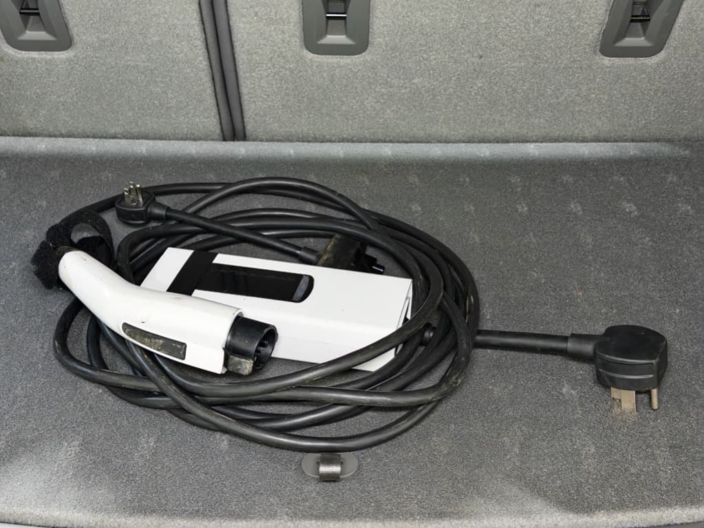 2023 Chevrolet Bolt EUV view 6