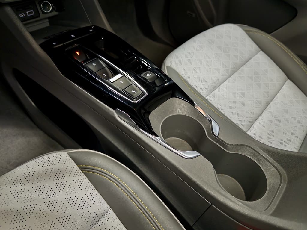 2023 Chevrolet Bolt EUV view 19