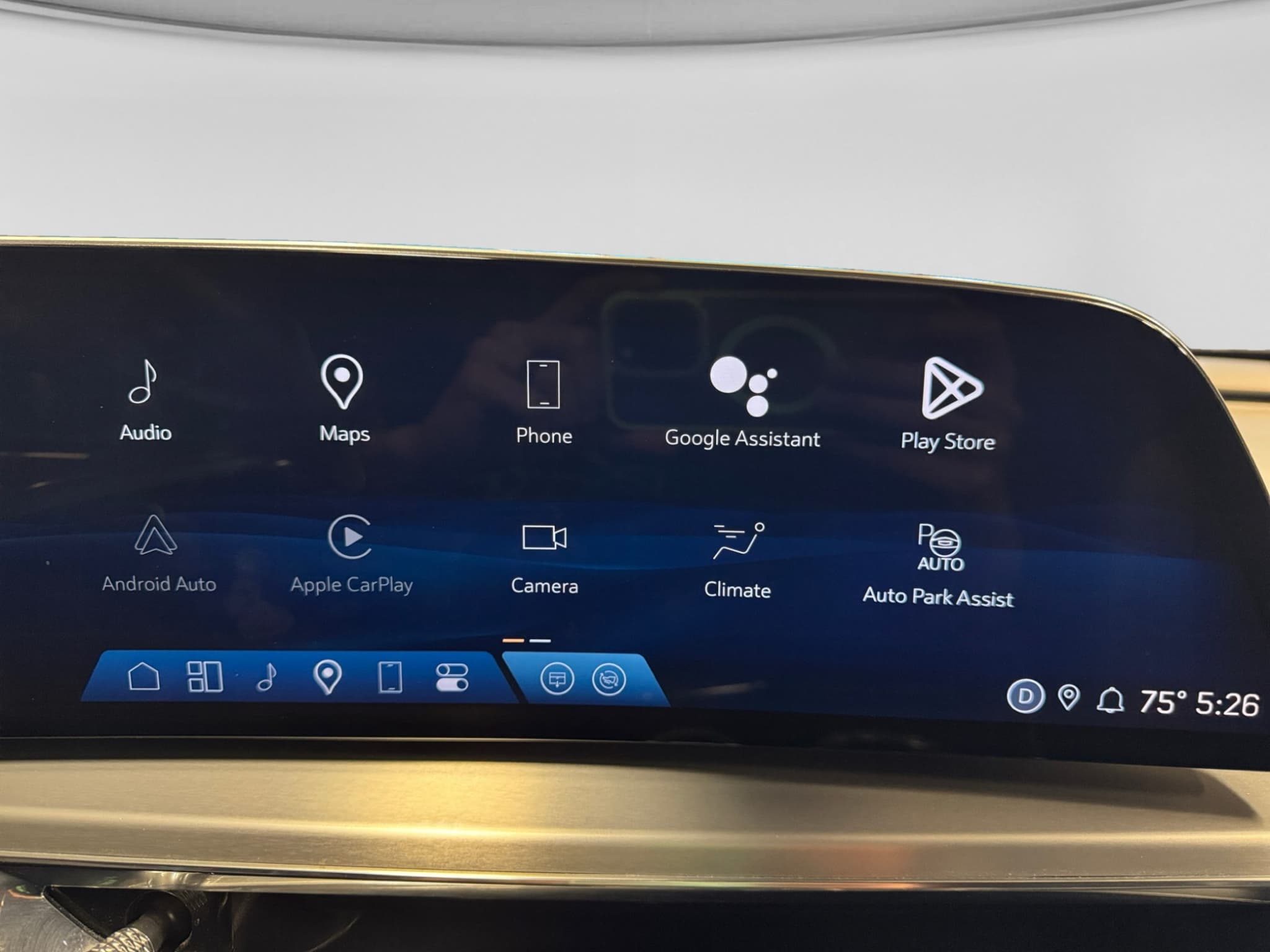 2024 Cadillac Lyriq view 12