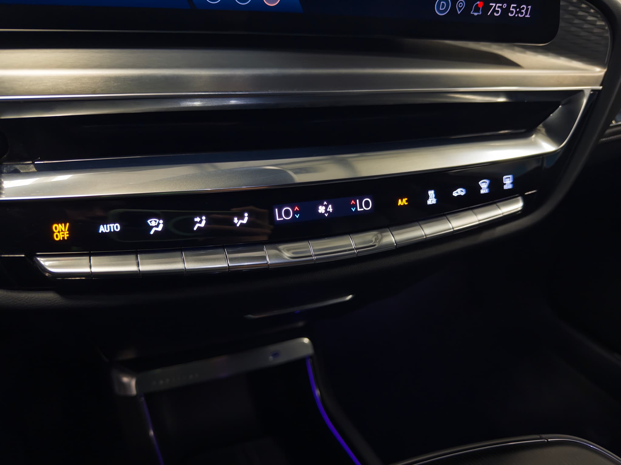 2024 Cadillac Lyriq view 15