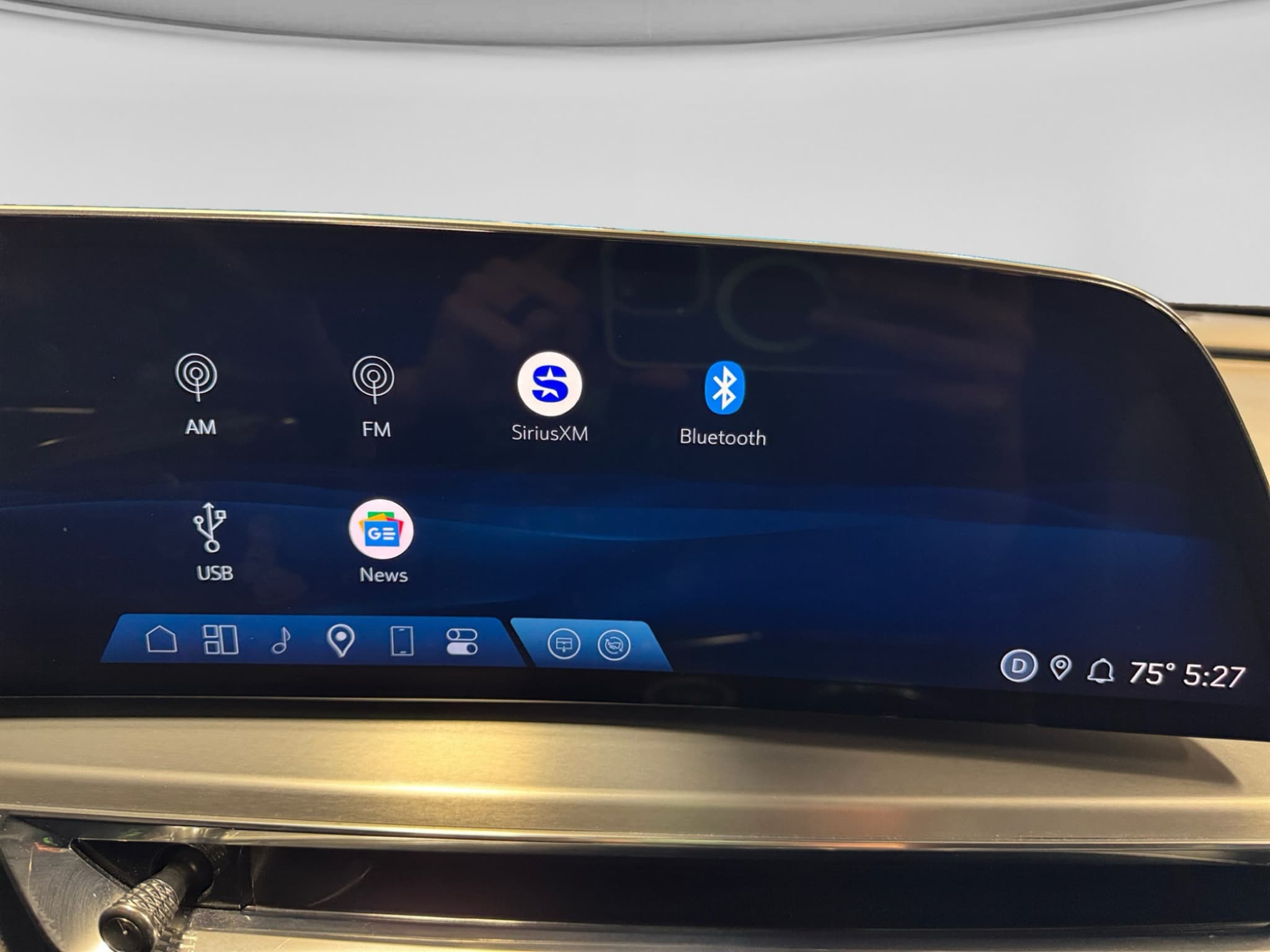 2024 Cadillac Lyriq view 11