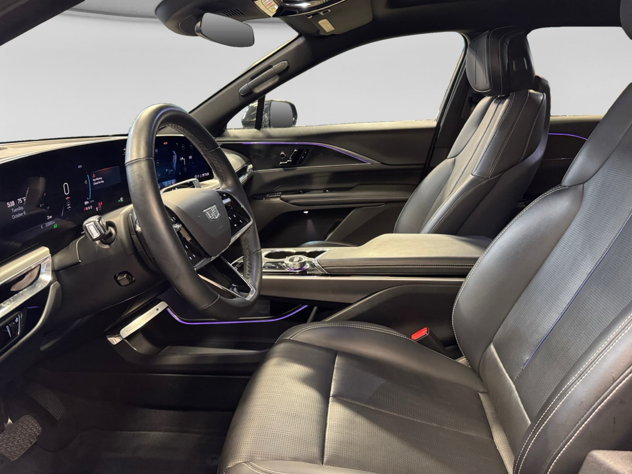 2024 Cadillac Lyriq view 17