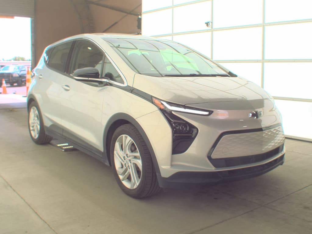 2023 Chevrolet Bolt EV view 2