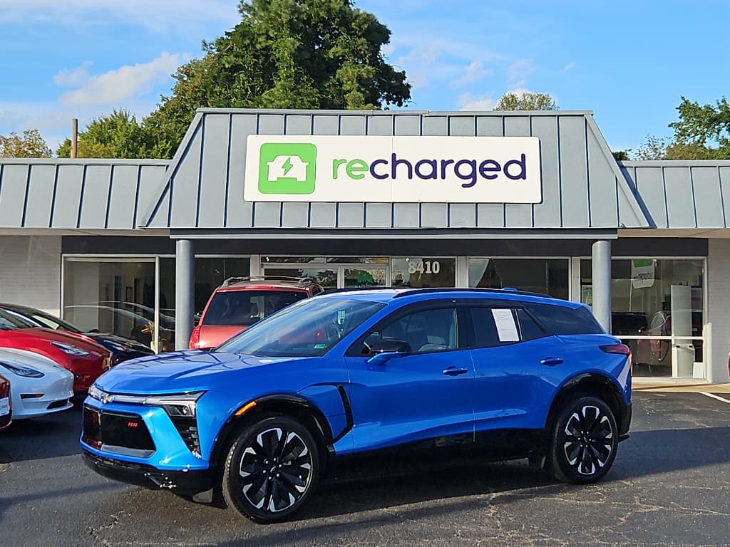 2025 Chevrolet Blazer EV view 1