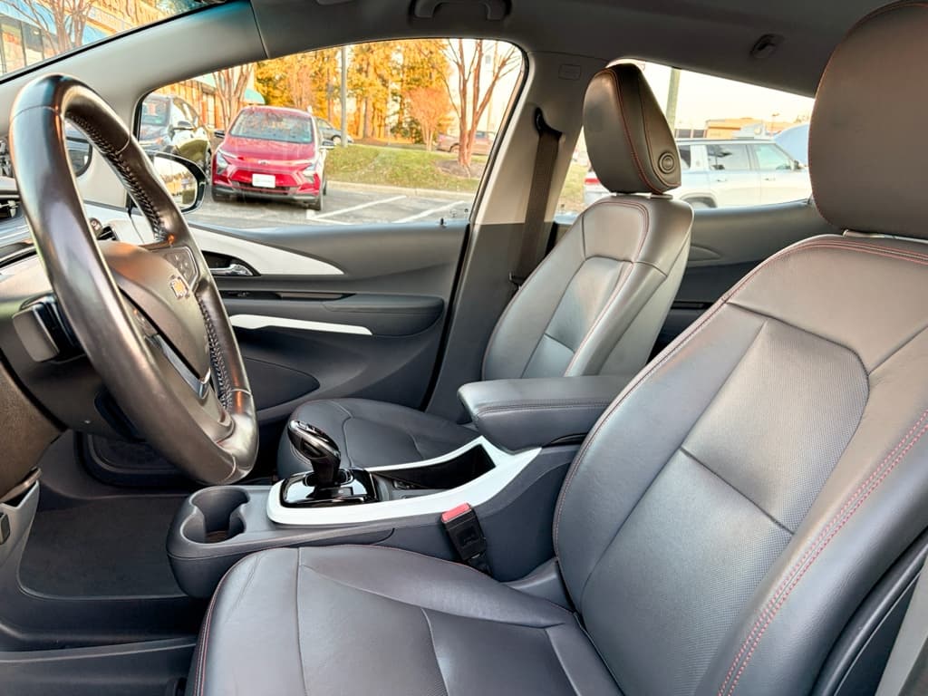 2021 Chevrolet Bolt EV view 18