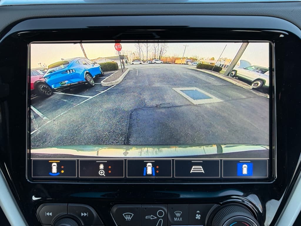 2021 Chevrolet Bolt EV view 14