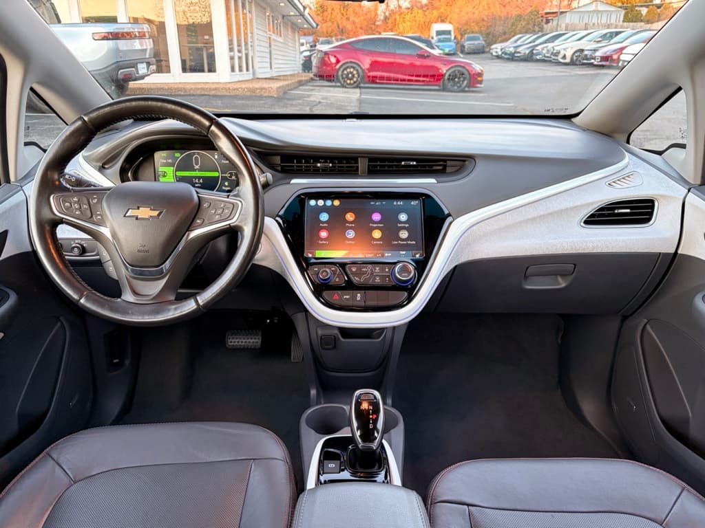2021 Chevrolet Bolt EV view 17