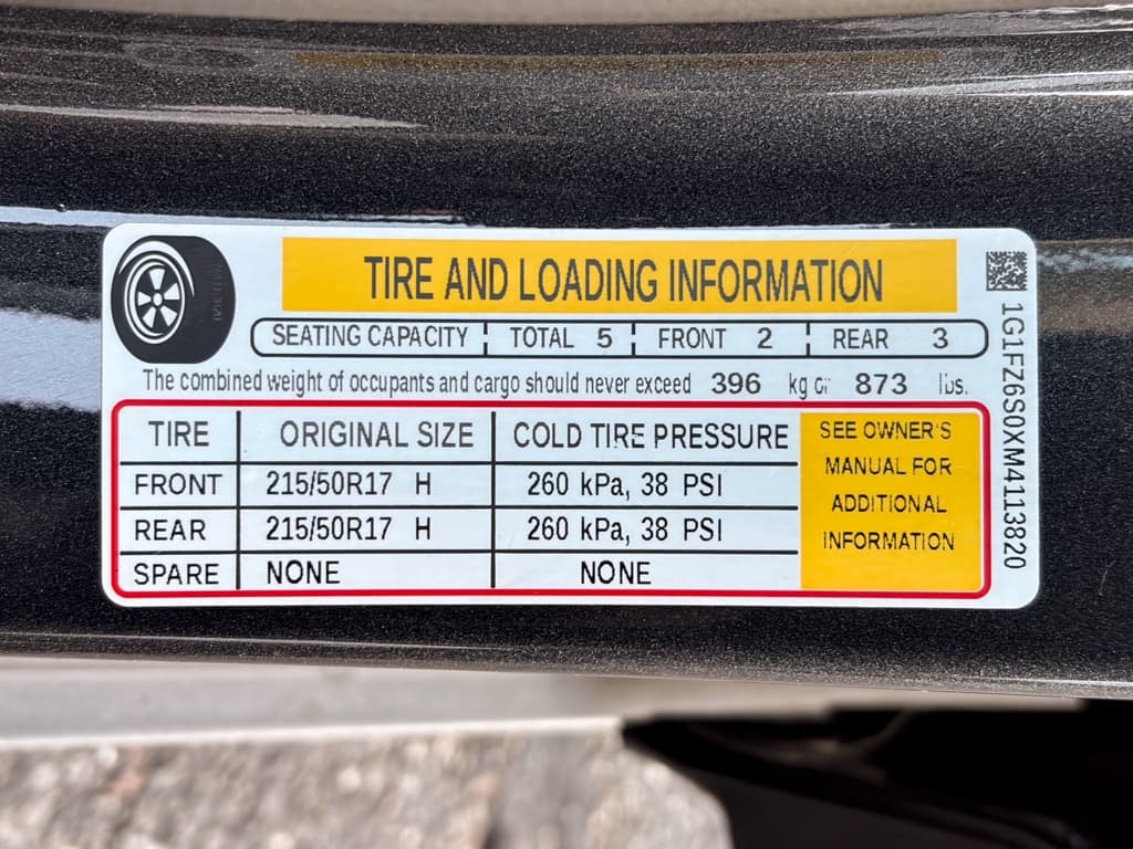 2021 Chevrolet Bolt EV view 28