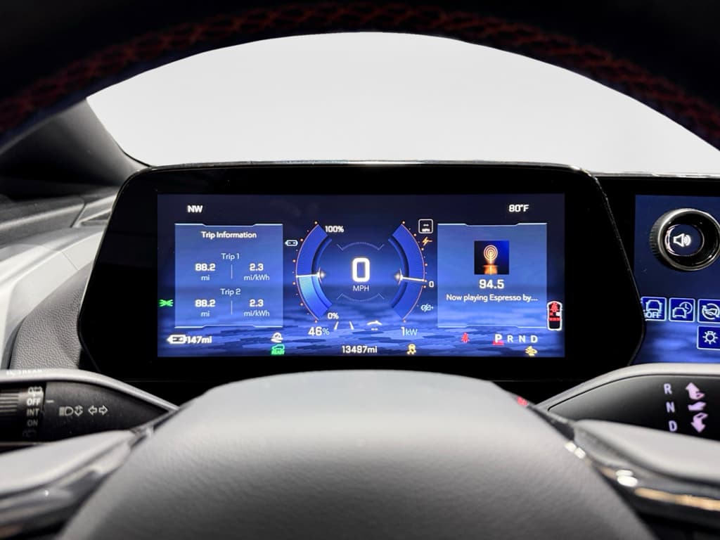 2025 Chevrolet Equinox EV view 10