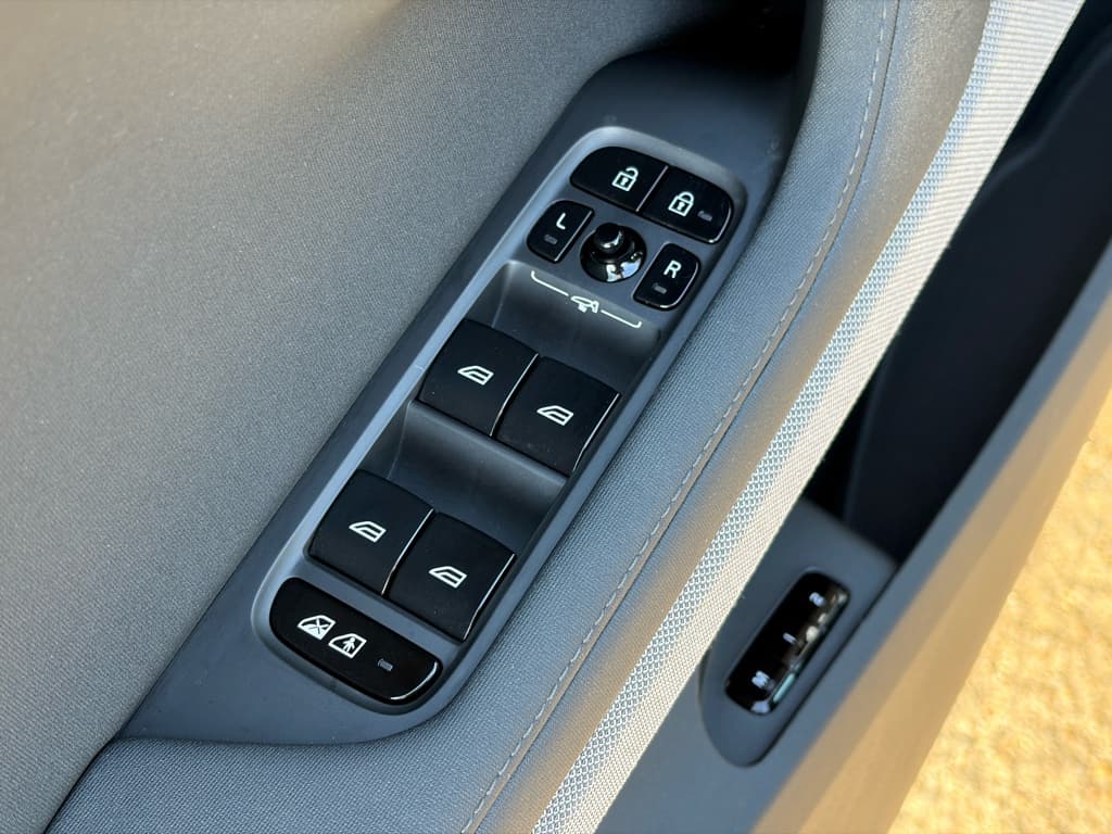 2023 Polestar Polestar 2 view 7