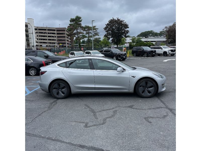 2018 Tesla Model 3 view 6