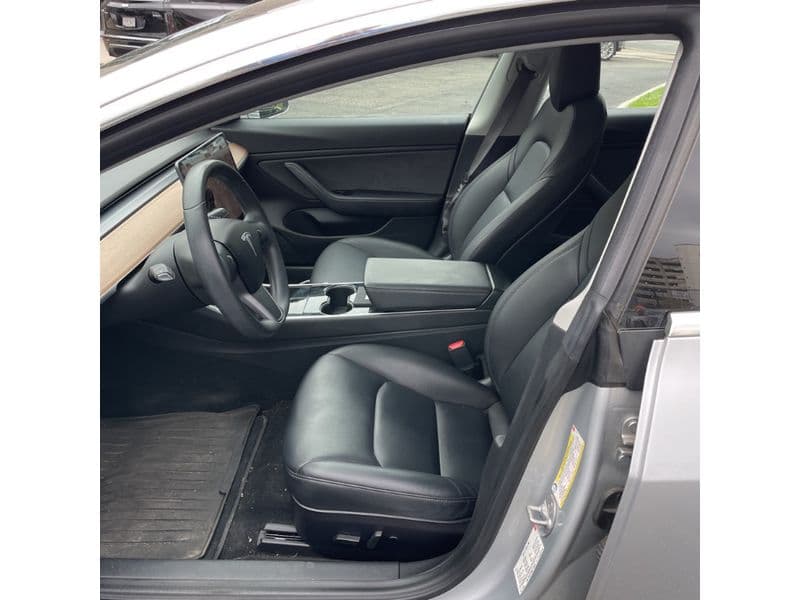 2018 Tesla Model 3 view 10