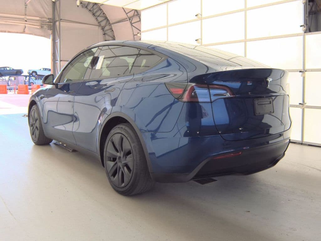 2024 Tesla Model Y view 4