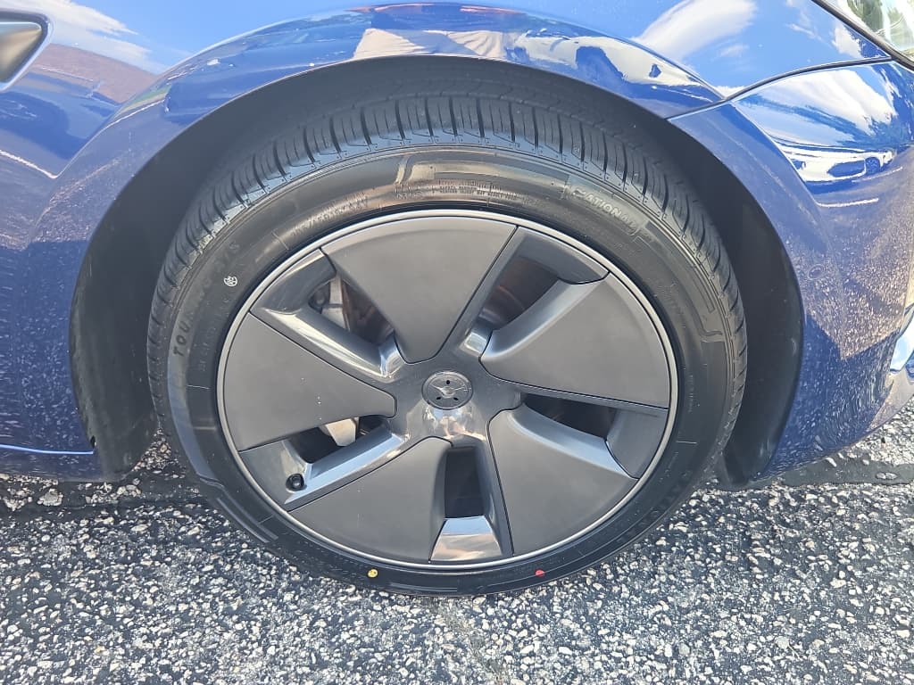 2022 Tesla Model 3 view 29
