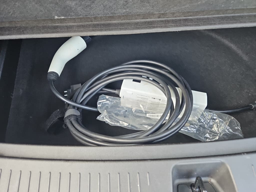 2022 Chevrolet Bolt EUV view 5