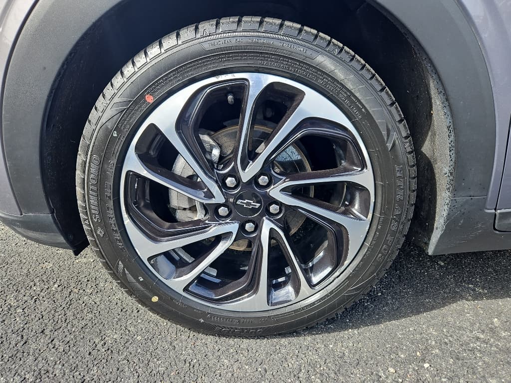 2022 Chevrolet Bolt EUV view 24