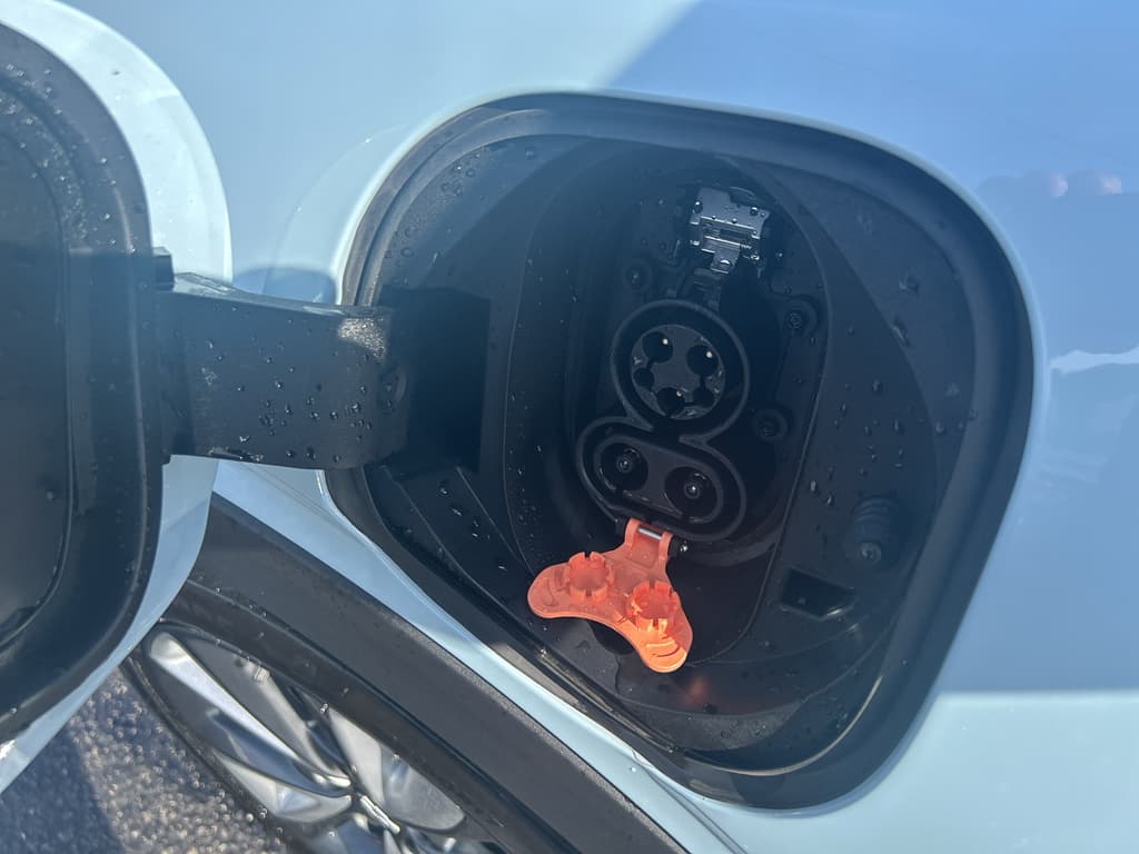 2022 Chevrolet Bolt EUV view 5